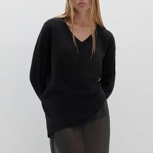 NAKED CASHMERE - VIOLA V-NECK CASHMERE SWEATER